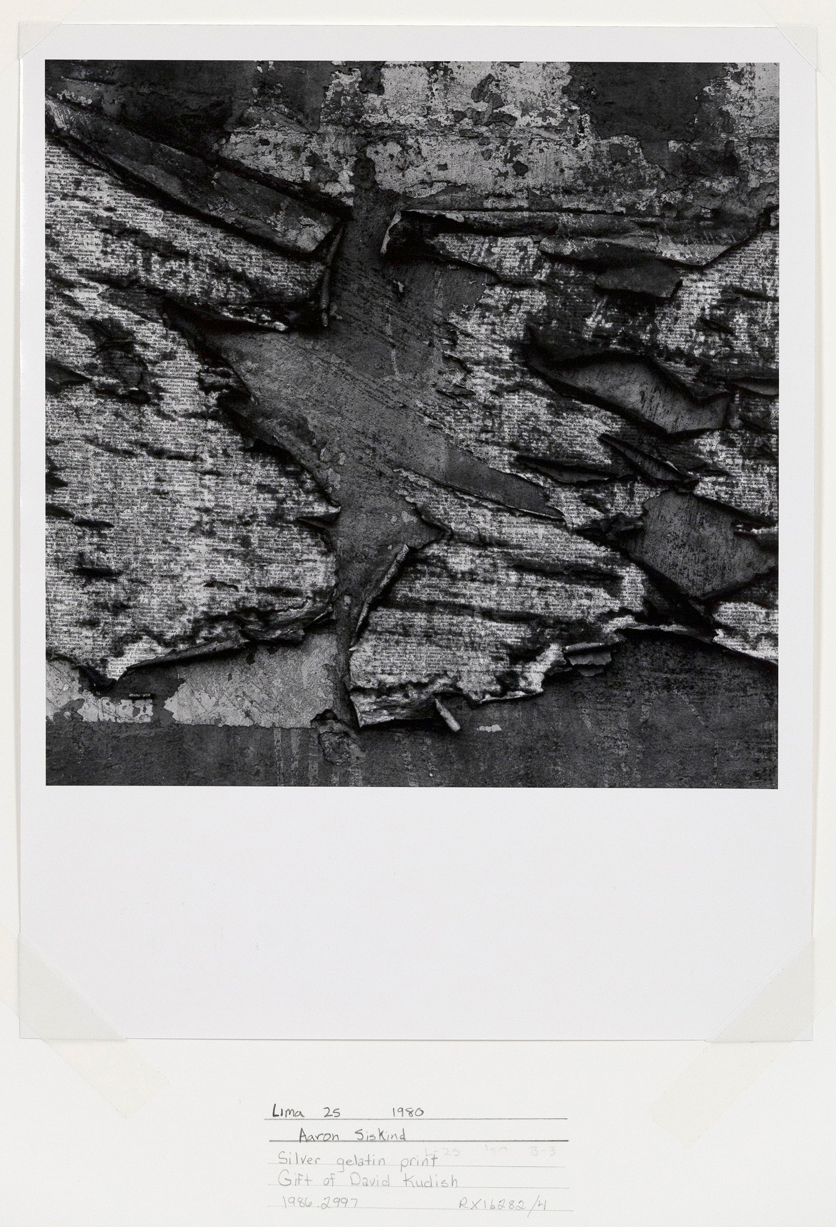 AARON SISKIND "LIMA 25" PHOTO, 1980 - Image 9