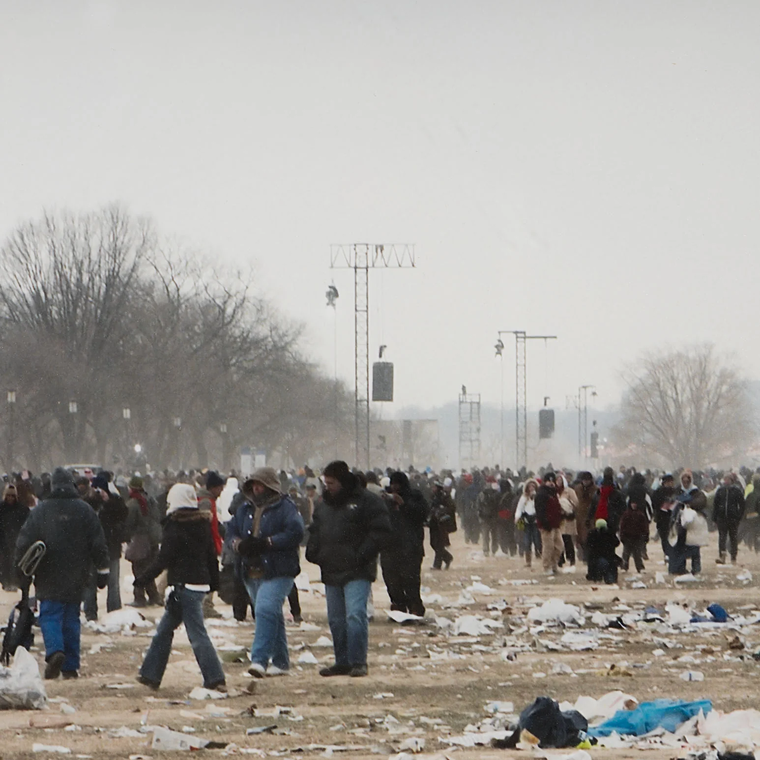 CATHERINE OPIE "30 MINUTES AFTER INAUGURATION" 2009 - Image 11