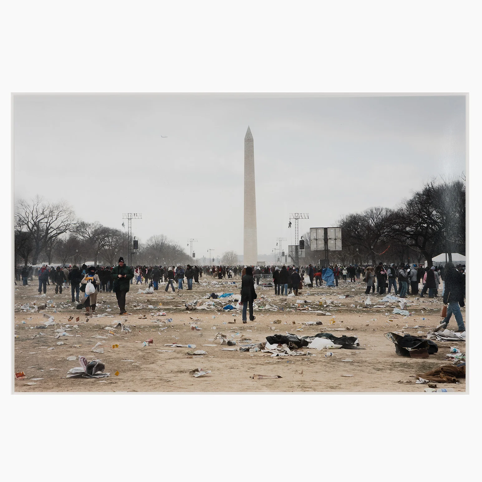 CATHERINE OPIE "30 MINUTES AFTER INAUGURATION" 2009 - Image 3