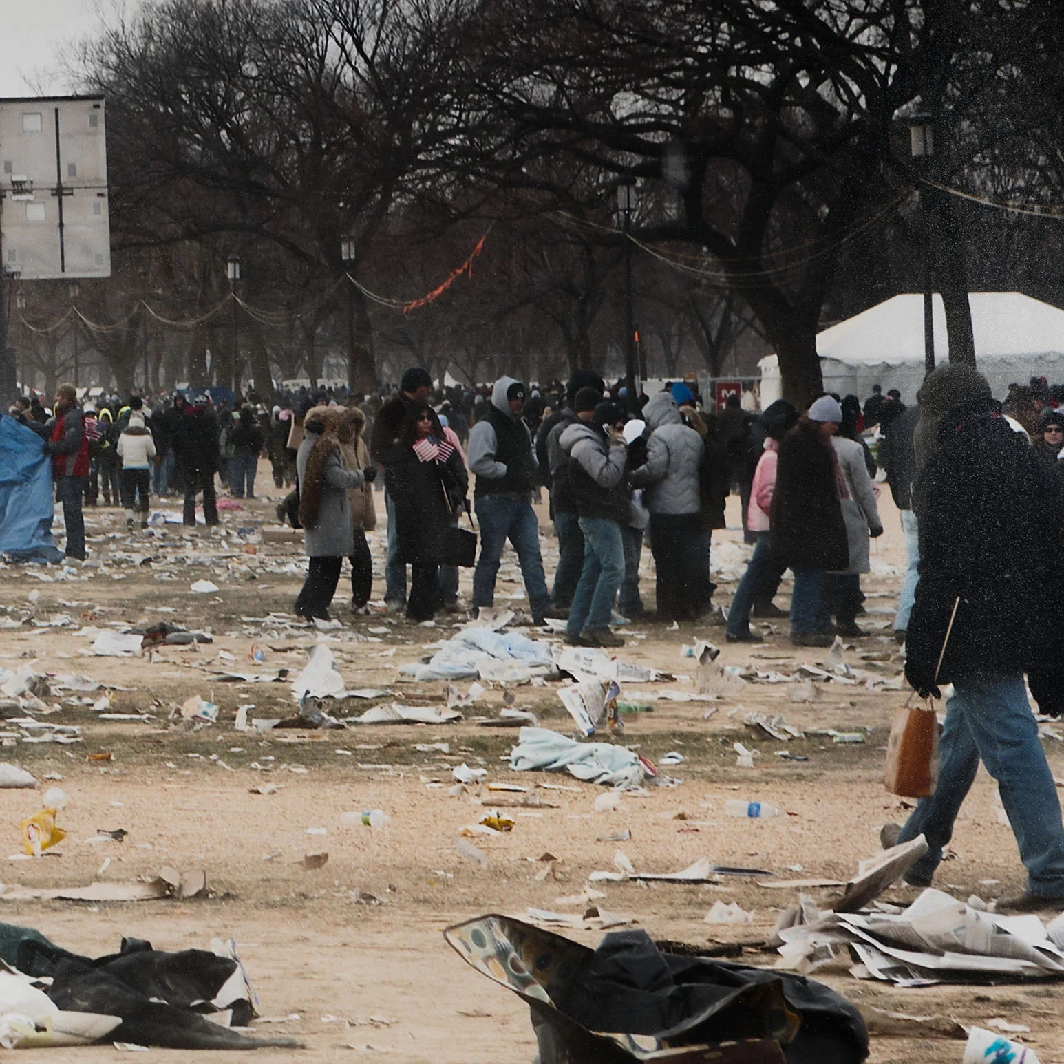 CATHERINE OPIE "30 MINUTES AFTER INAUGURATION" 2009 - Image 7
