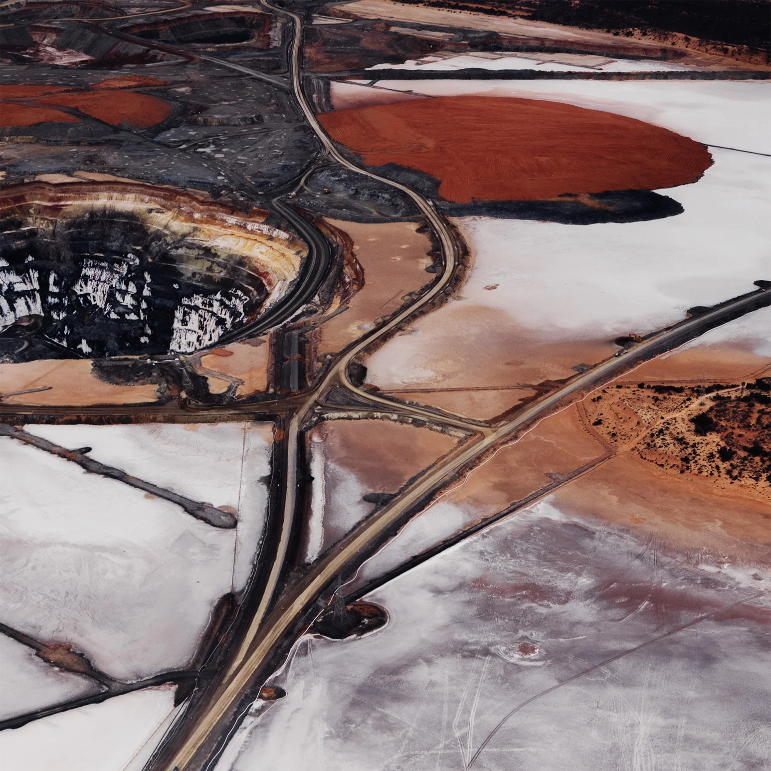 EDWARD BURTYNSKY "SILVER LAKE OPERATIONS #2" AUSTRALIA, 2007 - Image 11