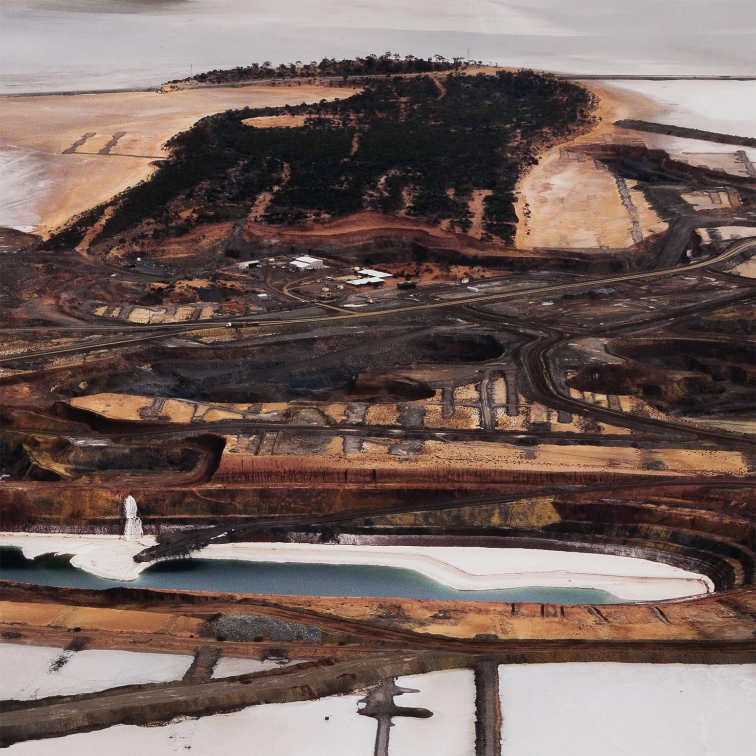 EDWARD BURTYNSKY "SILVER LAKE OPERATIONS #3" AUSTRALIA, 2007 - Image 8