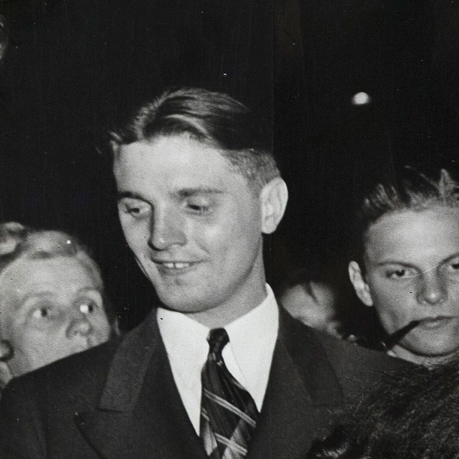WEEGEE "A TRIP TO MARS", 1943 - Image 7