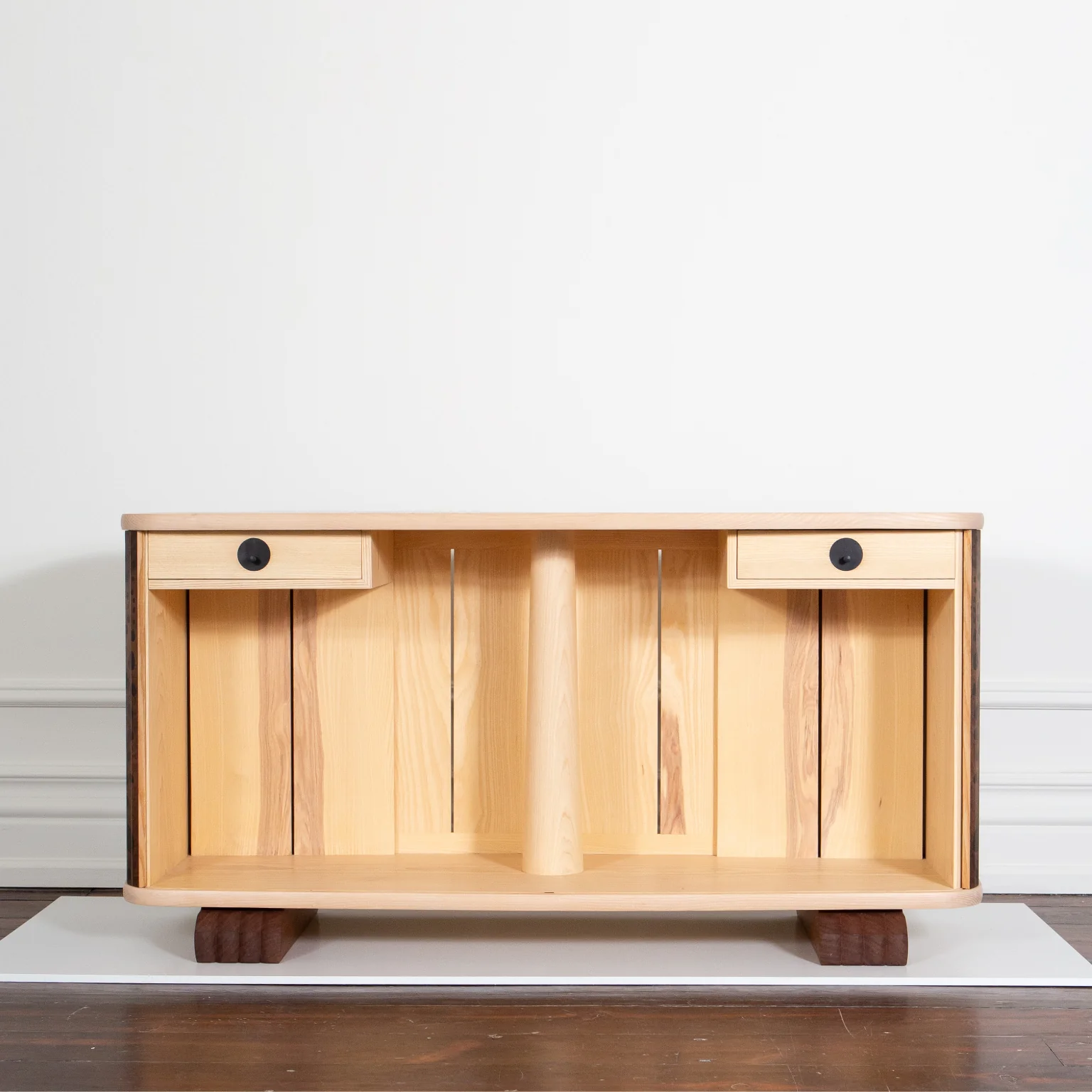 YORGO LIAPIS "JAGUAR CREDENZA" 2016 - Image 3