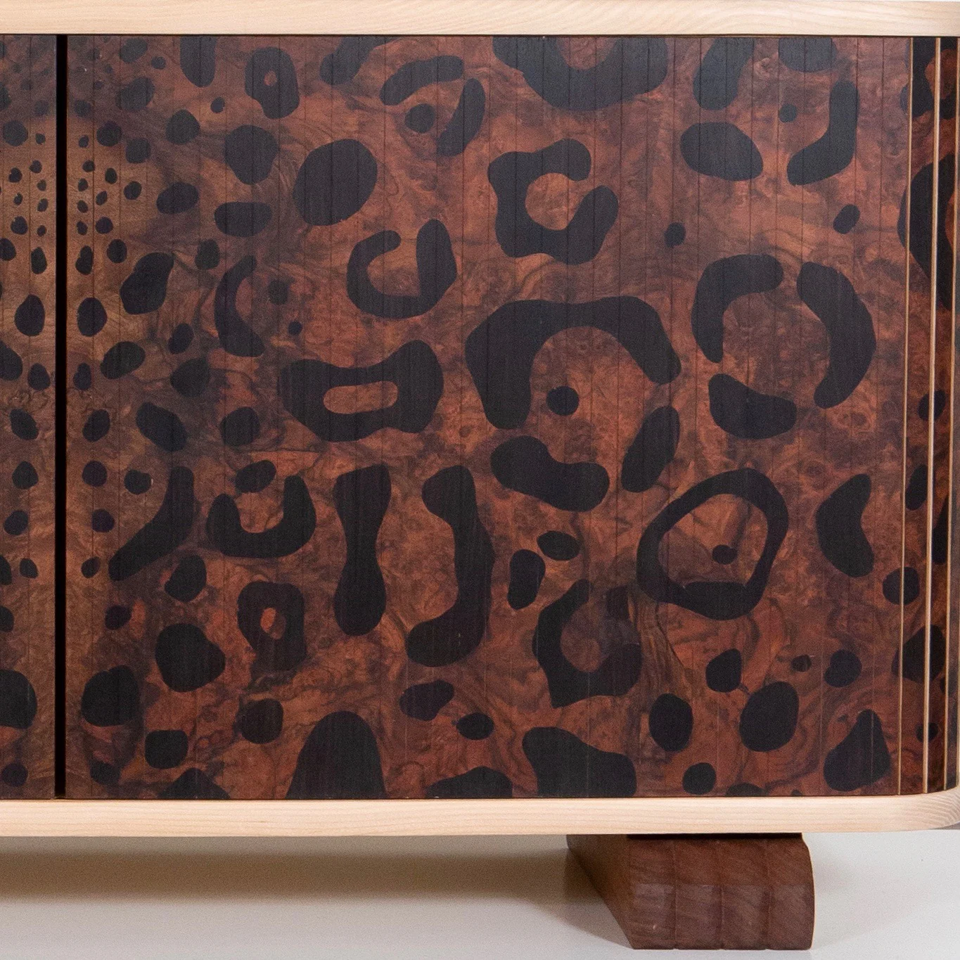 YORGO LIAPIS "JAGUAR CREDENZA" 2016 - Image 5